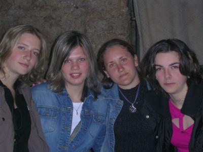 En force les filles